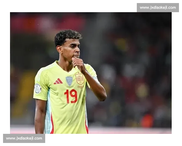 德拉富恩特钦点亚马尔为传奇：足球天赋与谦逊品格并重