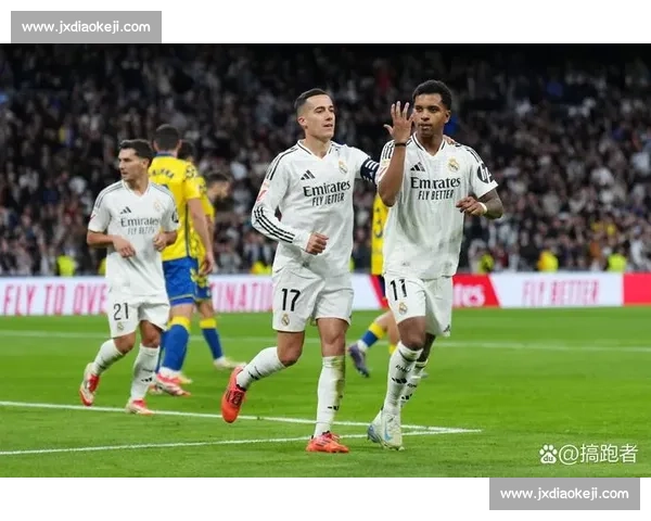 皇马 2627 客场球衣曝光!三叶草加持的森林绿美学,复古基因唤醒伯纳乌记忆